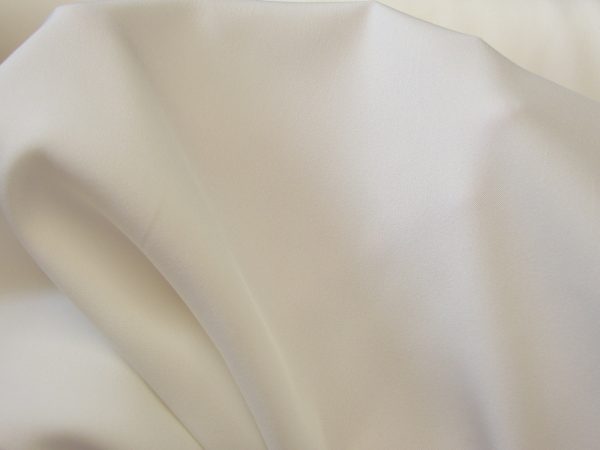 Viscose/Lycra Crepe Kerry White